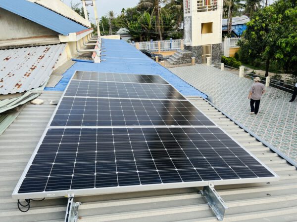 Hệ thống bơm năng lượng mặt trời